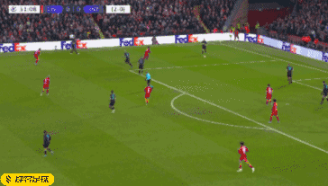 篮球湖人主力球员场上状态火热