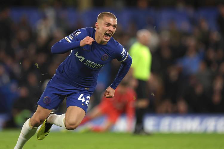 首次被葡萄牙征召的边锋福布斯出生时，C罗已为葡萄牙出场3次