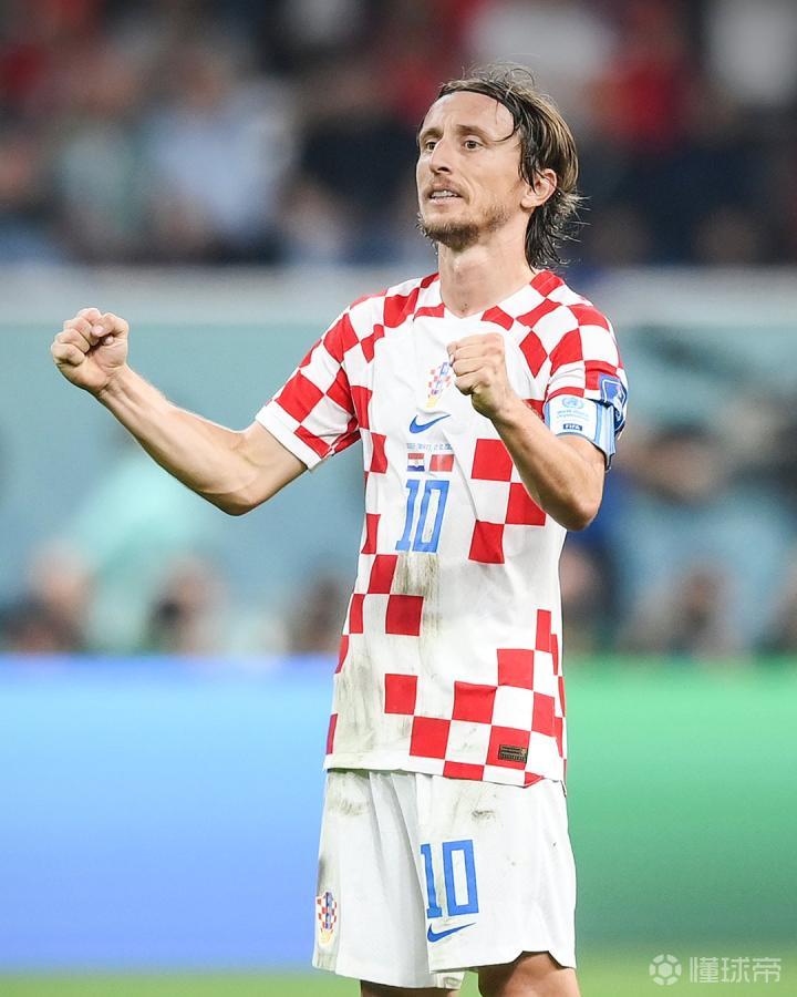 瓦拉内阿斯报专访：从20岁起我就一直带伤上阵