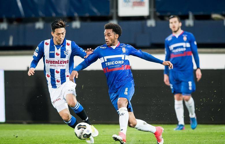 并保持球队 并保持球队